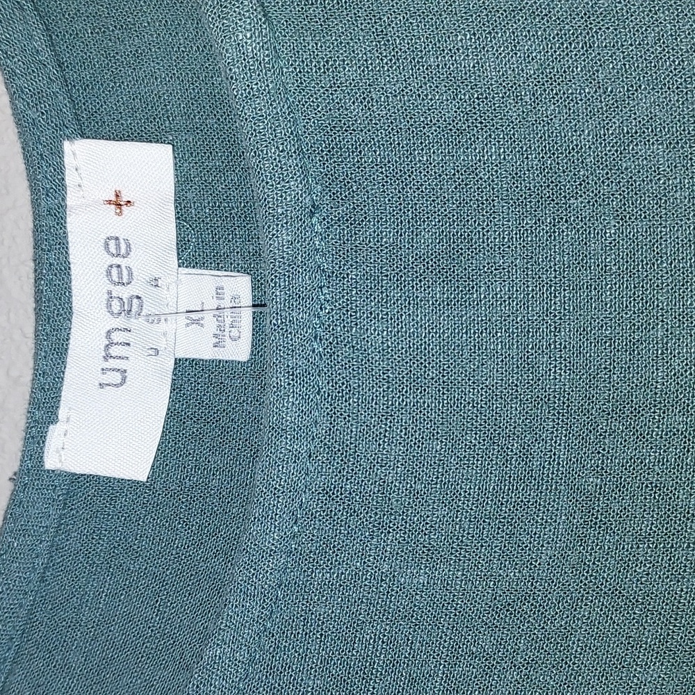 UMGEE Pintuck Blouse - Picture 4 of 7